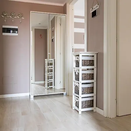 Myro's House, Terre Marine